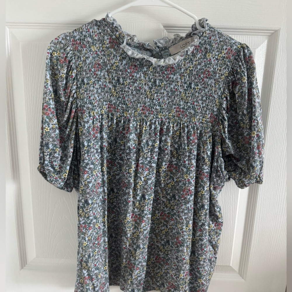 LOFT Blue Floral Smocked Neck Puff Sleeve Top